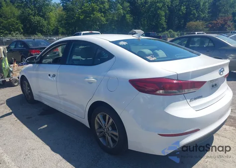 2017 Hyundai Elantra Se z USA, uszkodzony, nr VIN 5NPD84LF0HH114547